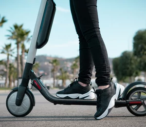 Soldes : 2 trottinettes électriques Xiaomi au meilleur prix chez Cdiscount et Amazon